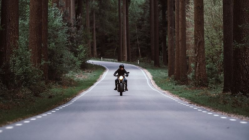 here are the top benefits of buying two-wheeler insurance online